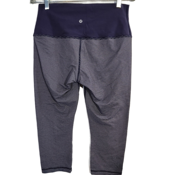 Lululemon fold over  or high waist  crop leggings stripes size 10 - Picture 2 of 12